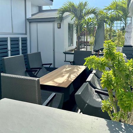 Villa Rumah Putih Abu Abu Senggigi Εξωτερικό φωτογραφία