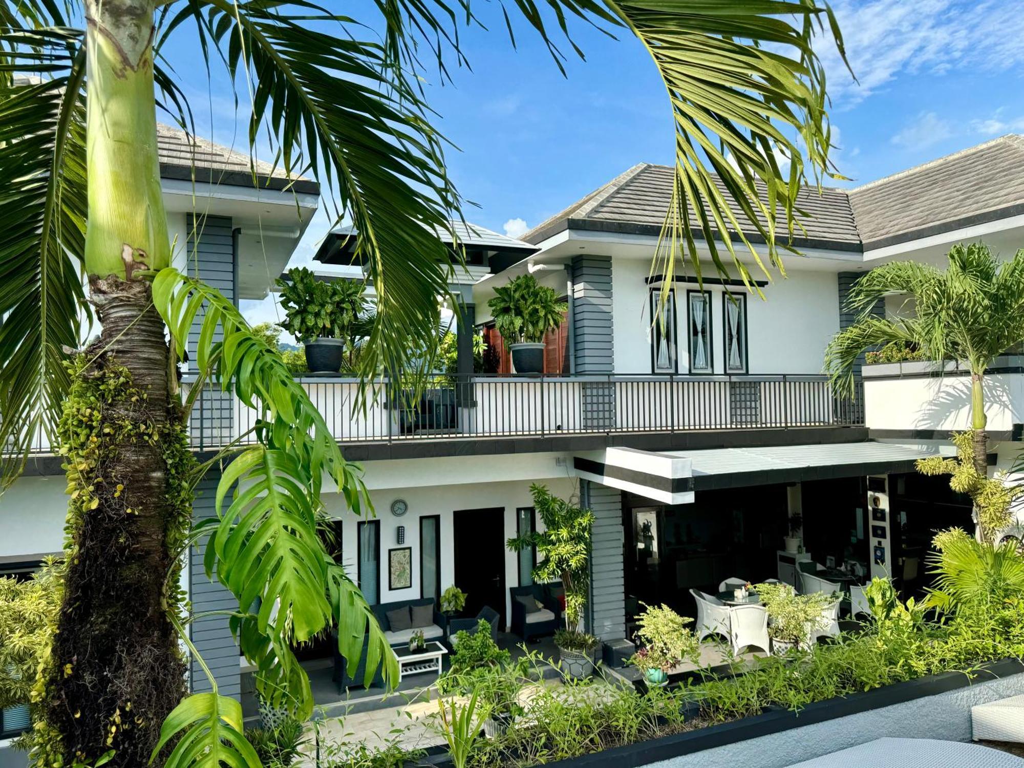 Villa Rumah Putih Abu Abu Senggigi Εξωτερικό φωτογραφία