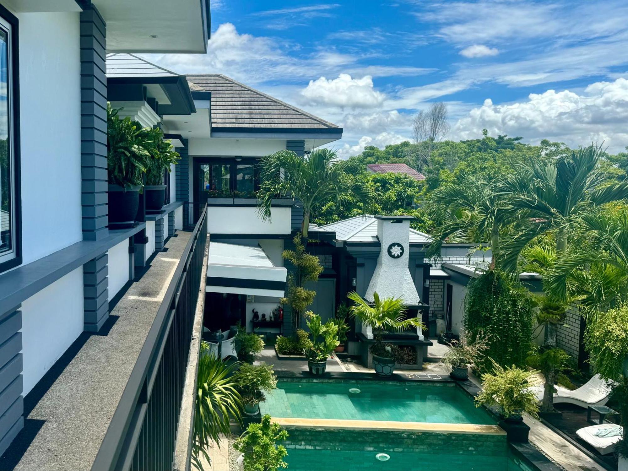 Villa Rumah Putih Abu Abu Senggigi Εξωτερικό φωτογραφία