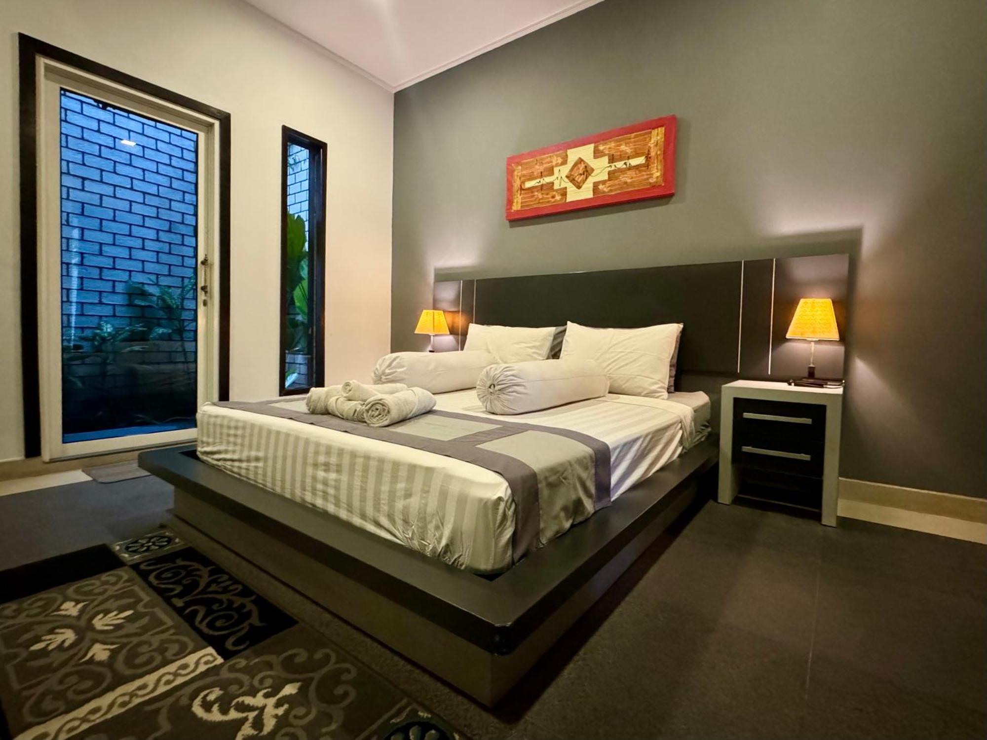 Villa Rumah Putih Abu Abu Senggigi Εξωτερικό φωτογραφία
